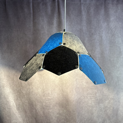 フェルト製ランプシェード　ペンダントライト　六角形　グレー×ブルー 1枚目の画像