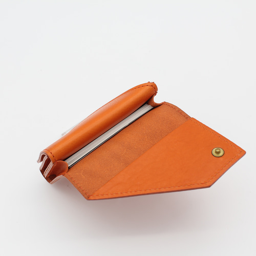 イタリアンレザーの名刺入れ ダブルフラップ 100枚収納 名刺ケース 本