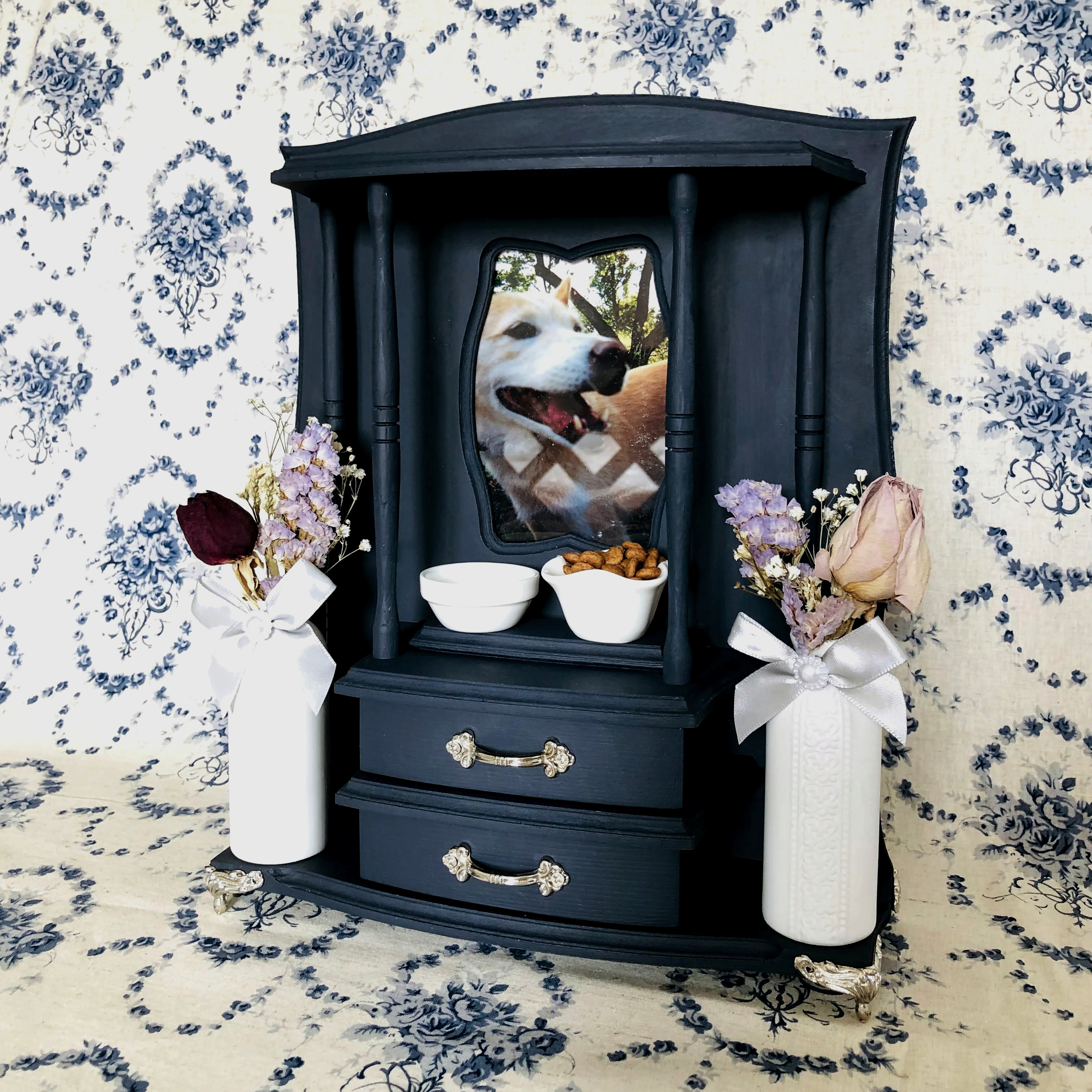 ペットのための仏壇チャペル-IT