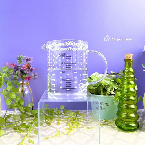 耐熱ガラス製計量カップ♪500ml♪ガーリーなホワイトドット柄☆ その他