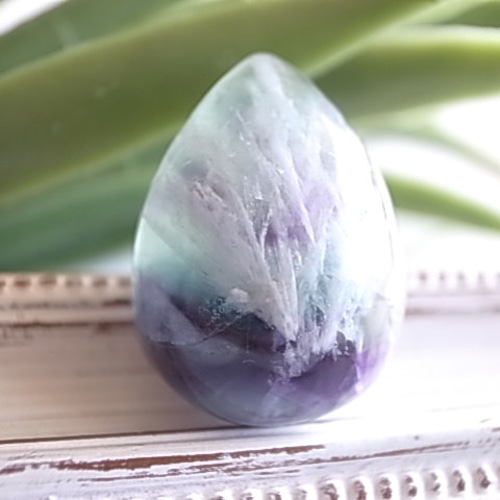 エンジェルフェザーフローライト 内モンゴル産 ルース 天然石 天然石  