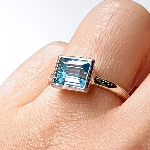 アクアマリン オクタゴンカット 2.12ct 伏せ込み留め シルバーSV925  