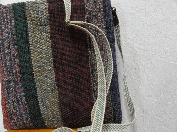 大島紬のポシェット・裂き織、裂き織り、ミニショルダー、スマホポシェット 5枚目の画像