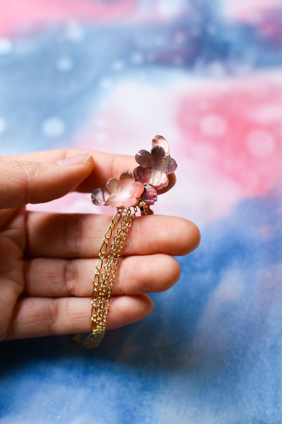 「零れ桜」耳飾り　金具選択可 3枚目の画像