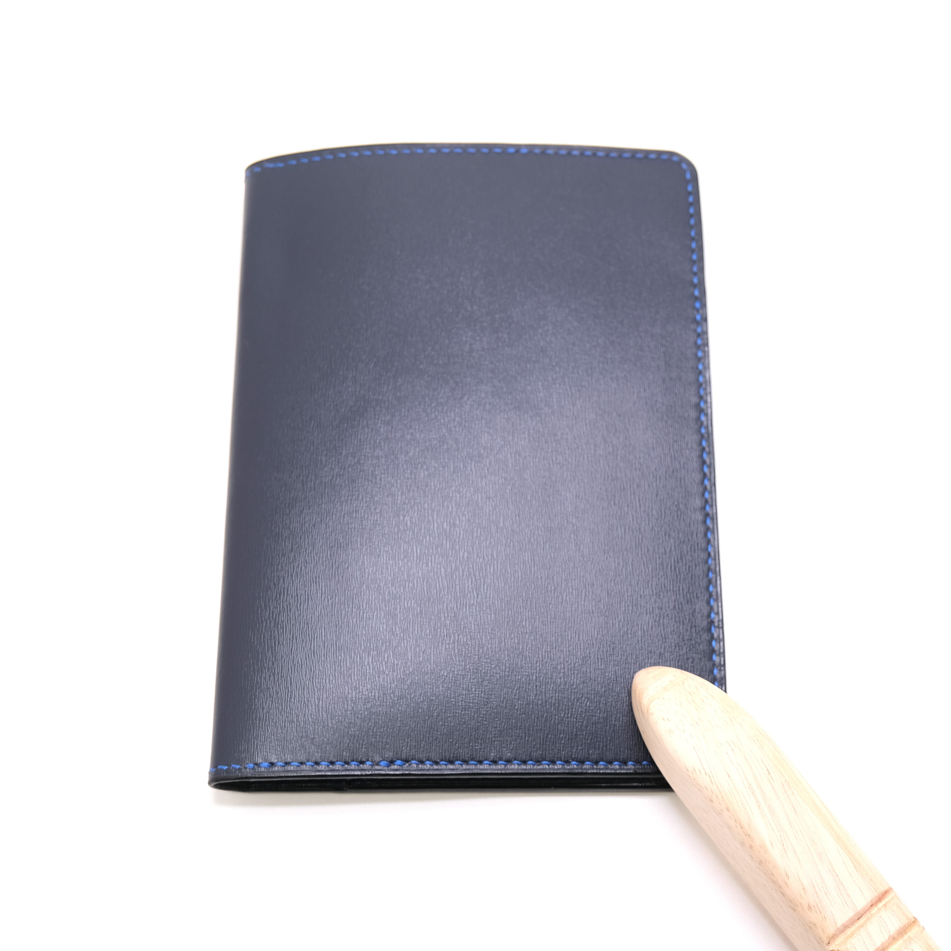 本革 パスポート・お薬手帳・通帳ケースDX 型押しネイビー その他  