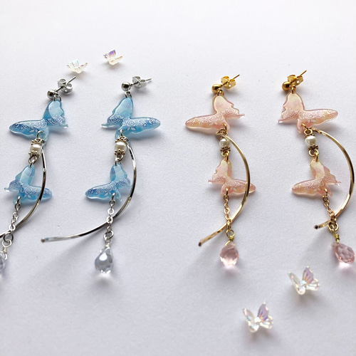 薔薇ビジュー♡蝶々とお月様じゃらじゃら　アシメピアス/イヤリング✩*॰¨ 薔薇ビジュー♡蝶々とお月様じゃらじゃら アシメピアス