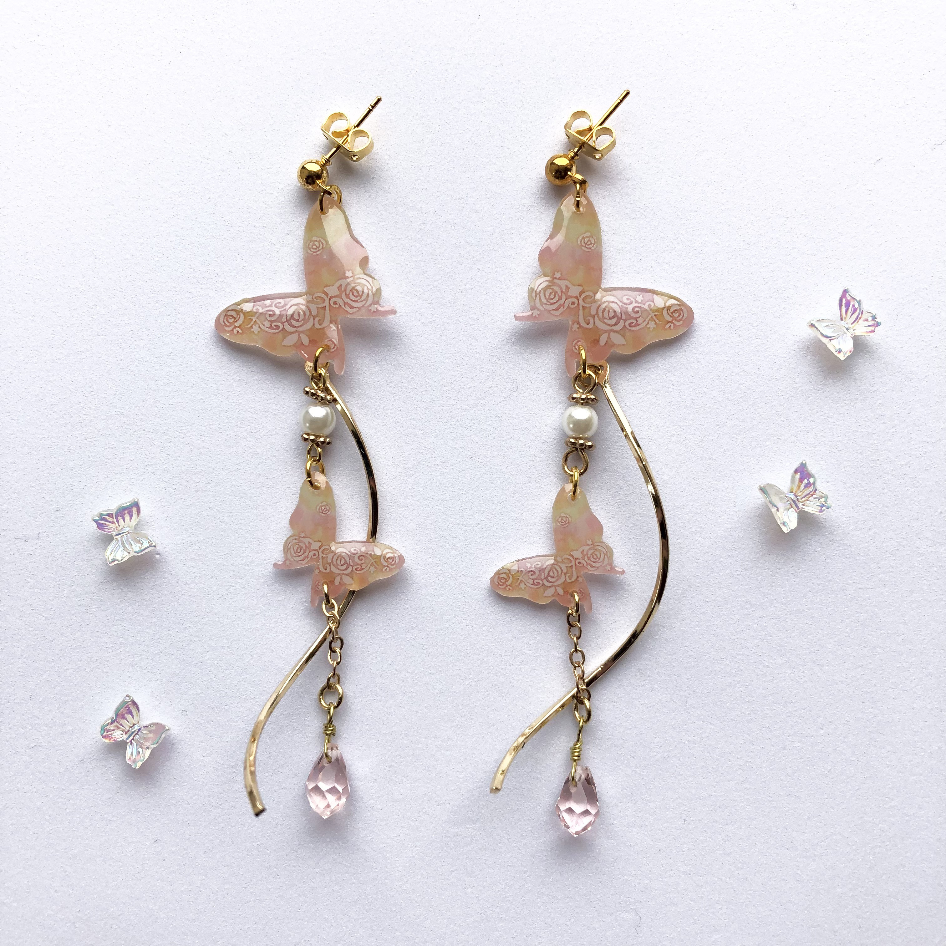 薔薇の転写グラデーションピアス　イヤリング 花びらの雫✴︎ピンク薔薇・ピアス・イヤリング | HaruE