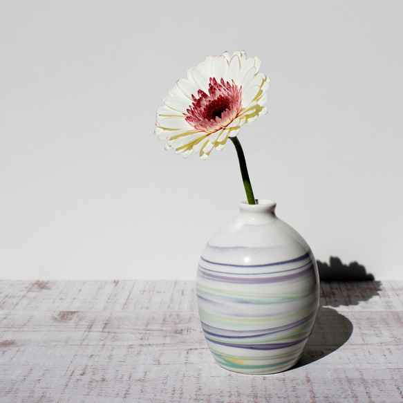 温もり感じる手作り陶器花瓶 温もり感じる手作り陶器花瓶