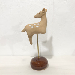 赤膚焼　埴輪「見返り鹿」　メス鹿 3枚目の画像