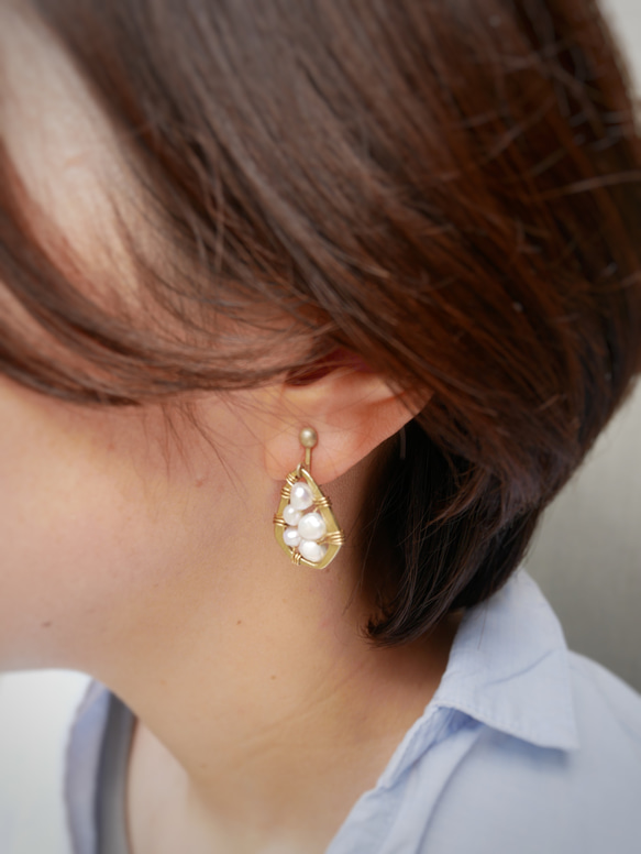 淡水パールイヤリング – Freshwater Pearl Earrings – 10枚目の画像