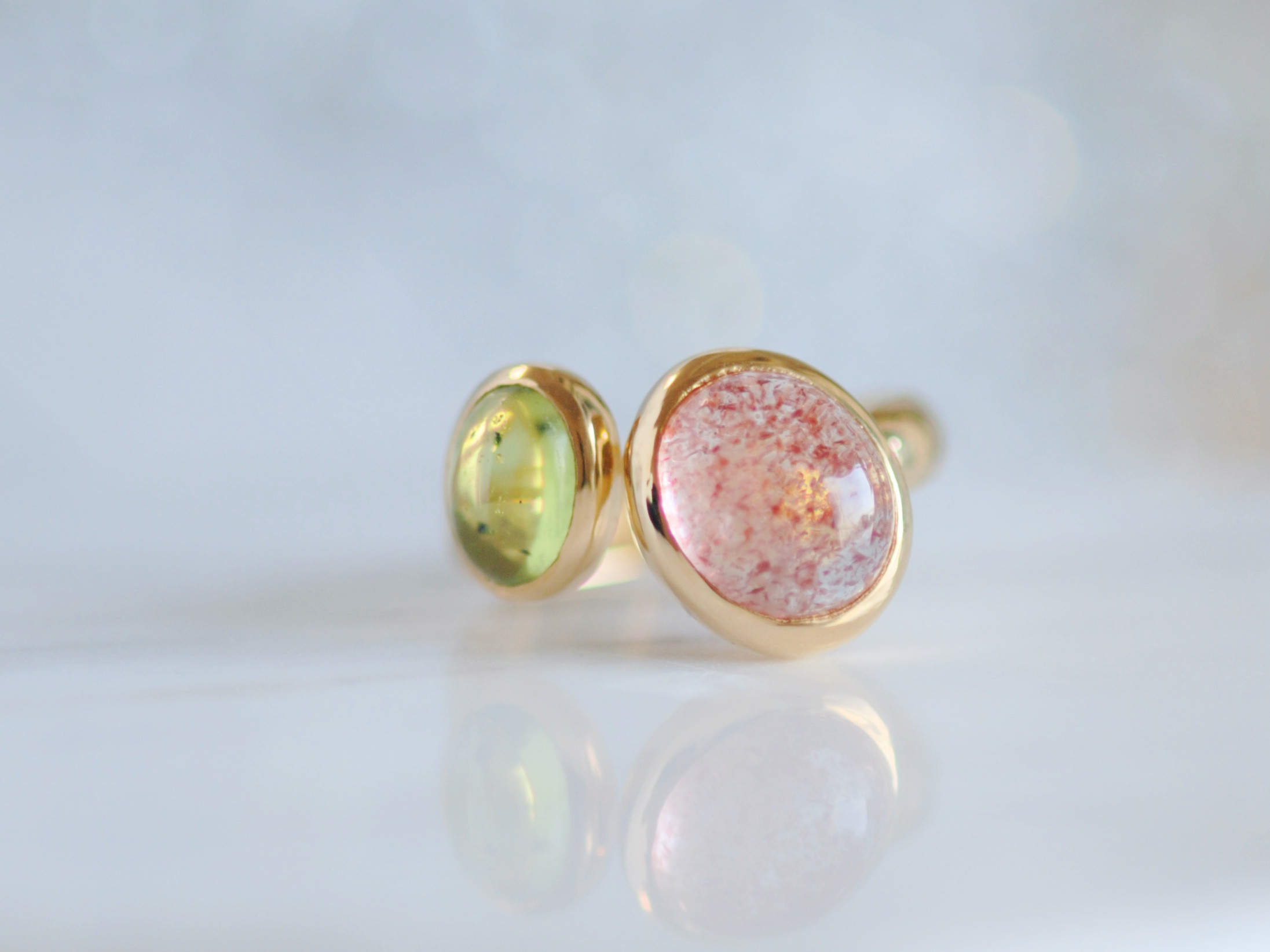 イチゴ色 ピンクエピドート＆ペリドット　ダブルストーンリング 【受注製作】