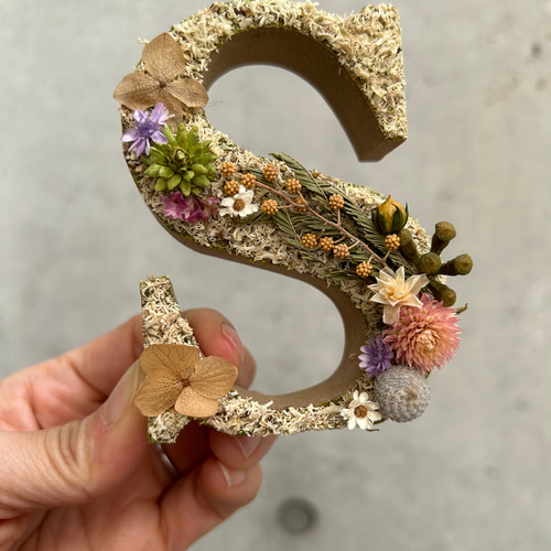 イニシャルオブジェ（ドライフラワー強め） 表札・ネーム