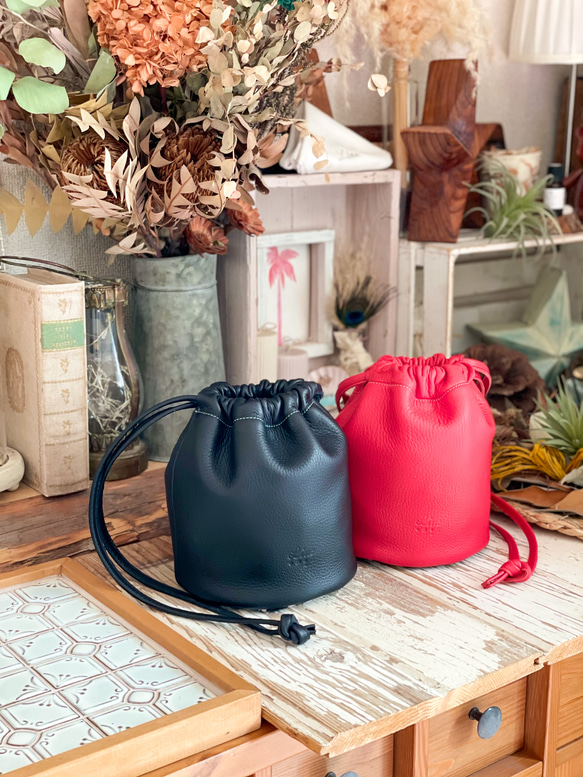 シュリンクレザー/本革】Lino shrink bag 巾着バッグ