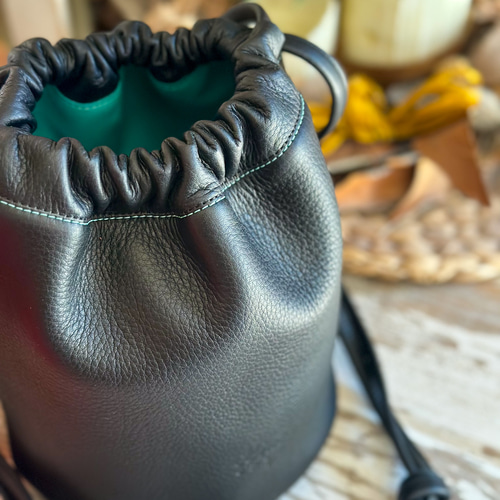 シュリンクレザー　レザーハンドル巾着バッグ　トープグレー　Lサイズ　ハンドバッグ 巾着バッグ シュリンクレザー 姫路レザー 本革 レザー バッグ