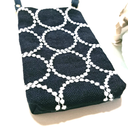ミナペルホネン tambourine*navy スマホショルダー サコッシュ スマホ