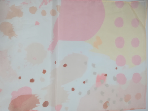 優しいピンクの抽象画風のミニスカーフ- シルクコットンスカーフ・オリジナルデザイン 5枚目の画像