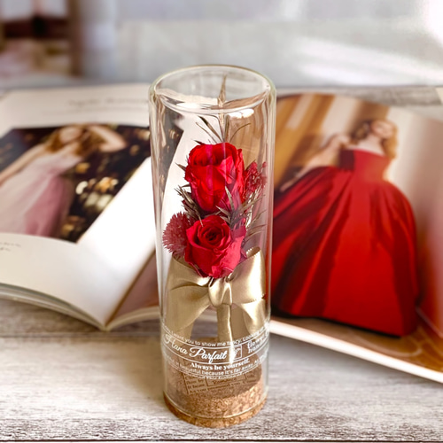 赤色ガラス花瓶 木箱付き メッセージカード付ギフトボックス】赤いバラのボトルフラワー / 花