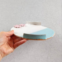 陶の持ち手(低)付きプレート皿・ケーキ皿【桜 2023ver.】 8枚目の画像