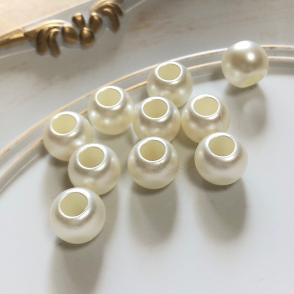 30個 12mm 大穴 プラスチック パール ビーズ 6枚目の画像