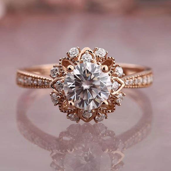 【newデザイン】黄金薔薇　モアサナイト  ダイヤ　リング　K18PG newデザイン】黄金の薔薇 モアサナイト ダイヤ リング K18PG new