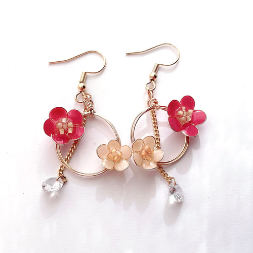 大人ピンクの梅の花ピアス/イヤリング ピアス（フック・チェーン 
