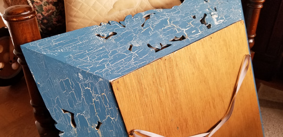 ウォールミラー　手彫り枠クラック塗装アンティーク仕上げ 