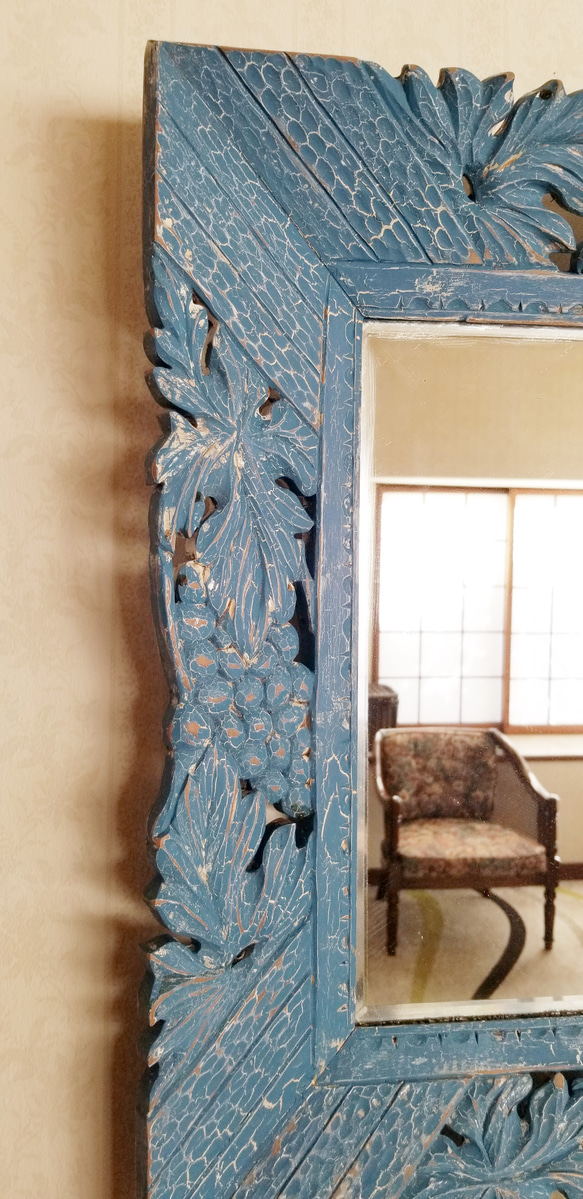 ウォールミラー　手彫り枠クラック塗装アンティーク仕上げ 