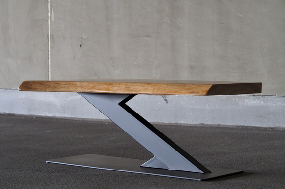 ローテーブル/テーブル/コーヒーテーブル/カフェ/一枚板テーブル/無垢材/インダストリアル家具/一点物/デザイナーズ家具 3枚目の画像