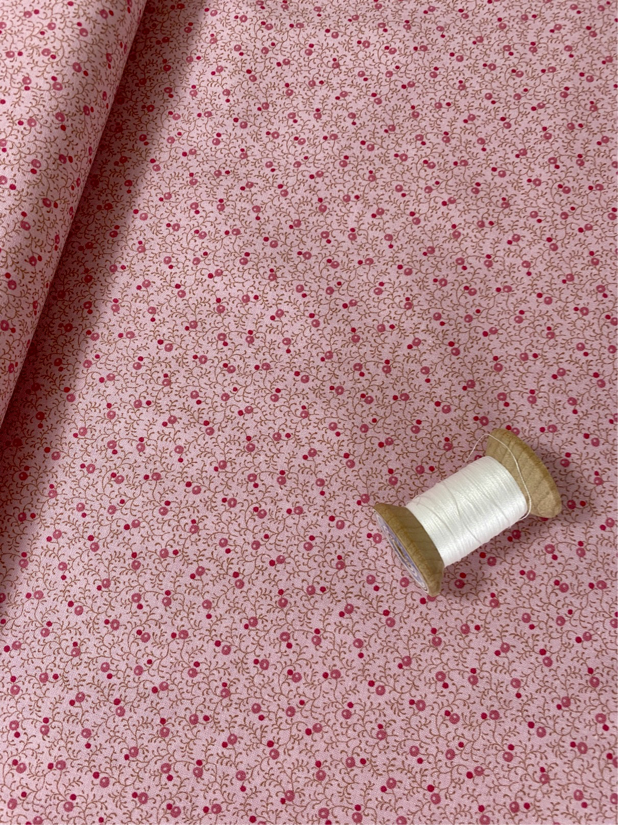 小花が可愛いピンクの小紋 re-etc-ki-w-00009.jpg