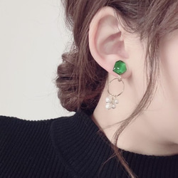 Mini KAKERA hoop pearl tassel pierce/earring (Green) [cc] 2枚目の画像