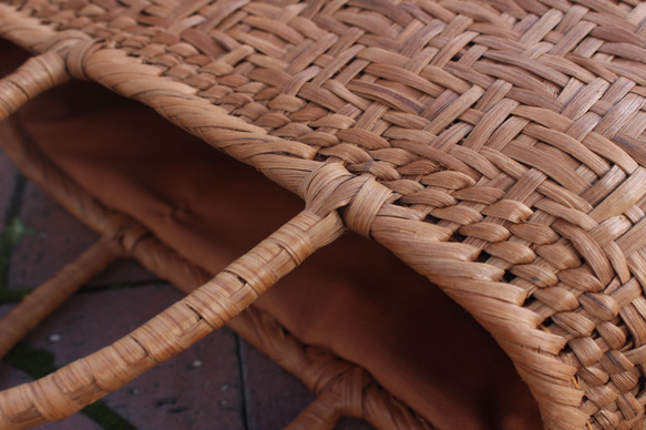 山葡萄 亀甲編み 籠 かご バッグ コンパクト 巾着 手作り 山葡萄 かごバッグ やまぶどう 山ぶどう 10枚目の画像