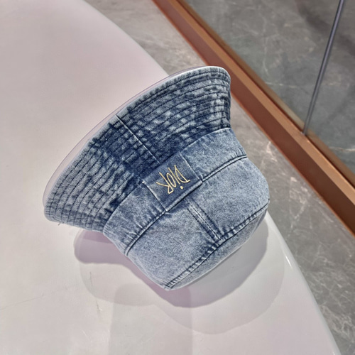 DIORディオールの帽子、女性は顔を見せて小さく見えます、2023新 DIORディオールの帽子、女性は顔を見せて小さく見えます、2023新