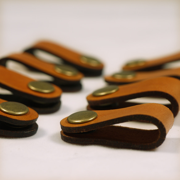 レザーケーブルオーガナイザーハブ、ケーブルリール、ケーブル巻き取り装置、レザーショートバージョンハブ 2枚目の画像