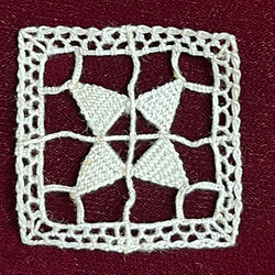 イタリア製 アンティーク レティセラレース 四角形 1枚（No.2758） 3枚目の画像