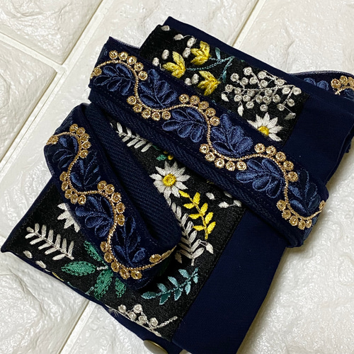 インド刺繍リボンのサコッシュ《ネイビー》 サコッシュ めるしゃん