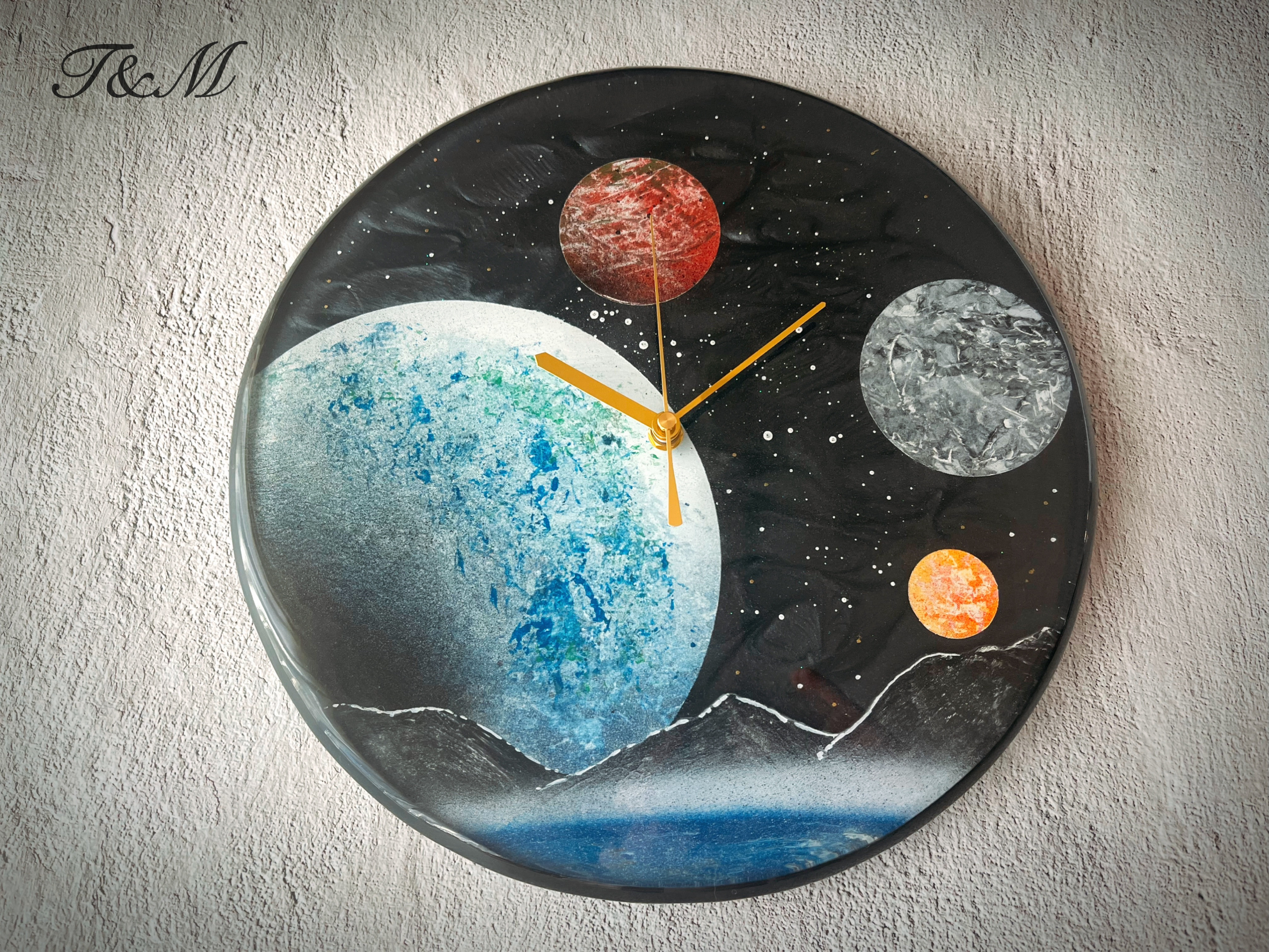 宇宙 レジン 壁掛け時計 (宇宙 / 星 / 惑星 / 地球 / スプレーアート )　B【1点もの】