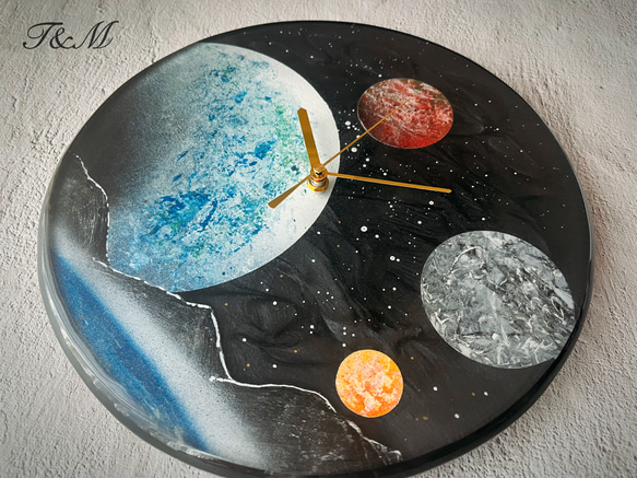 宇宙 レジン 壁掛け時計 (宇宙 / 星 / 惑星 / 地球 / スプレーアート )　B【1点もの】 3枚目の画像