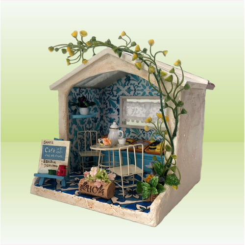 Oeuf's cafe♡　ミニチュア ミニチュアドールハウス完成品（Flower Cafe DIY）時計 再販なし