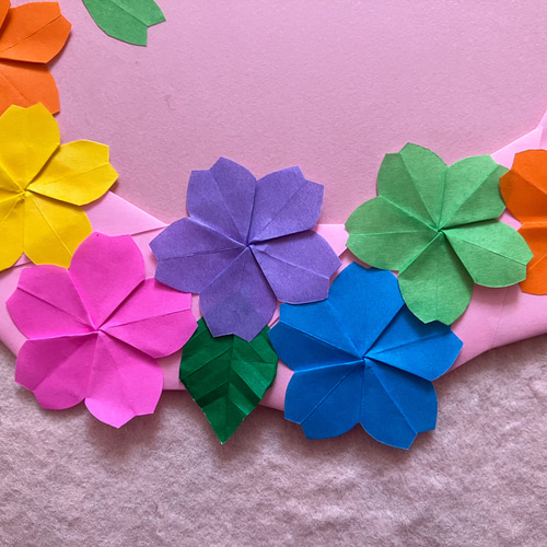 折り紙春リース＊七色サクラ リース ケロティ(只今、発送まで10〜15日