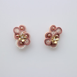 【Sabrina-サブリナ-】 soutache（ソウタシエ）ピアスorイヤリング　［ピンクカラー］ 1枚目の画像