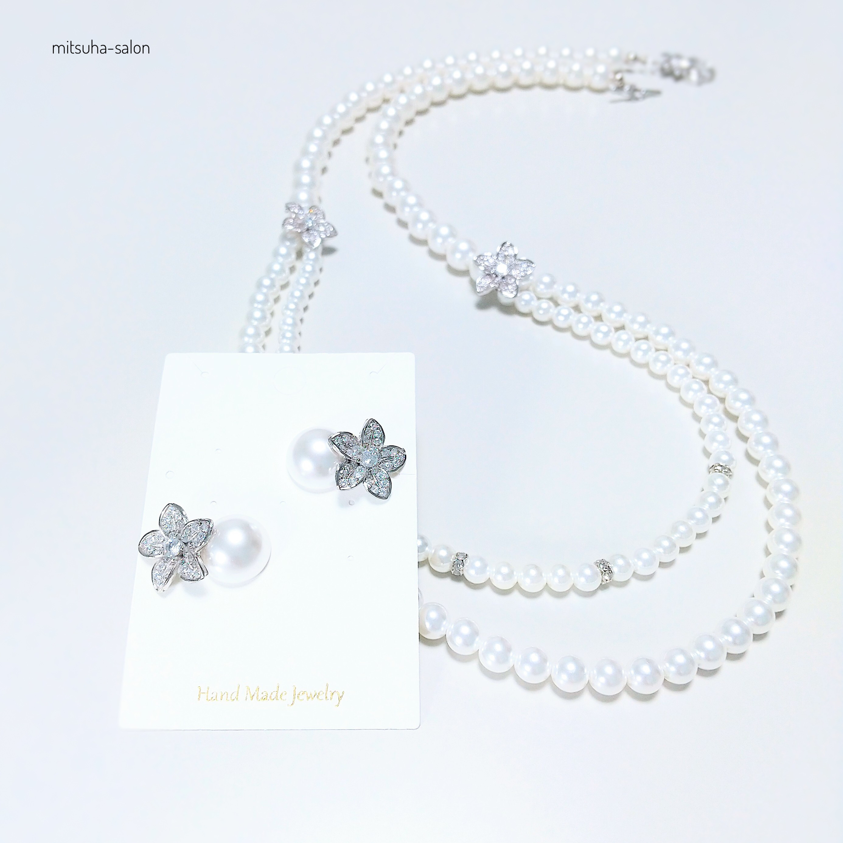 クリスマスギフト2023 送料無料 凛と艶やかにコフレセット　ジルコニアフラワー