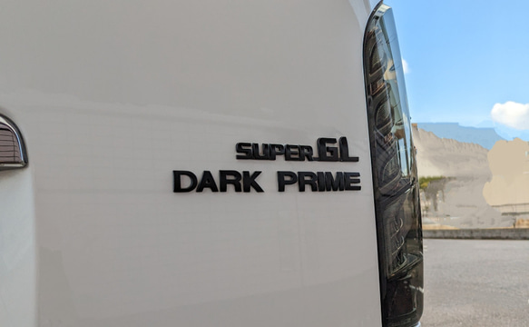 【1台分限定】ハイエース　DARK PRIME　エンブレム　特別仕様車エンブレム 3枚目の画像