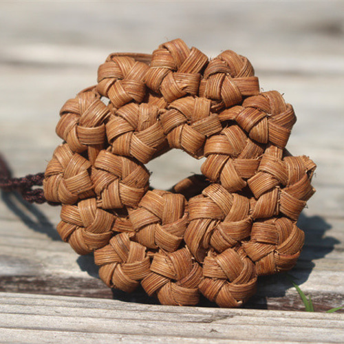 六角花 山葡萄籠 手作り ペンダント チャ―ム アクセサリー 六角花 山葡萄籠 手作り ペンダント チャ―ム アクセサリー