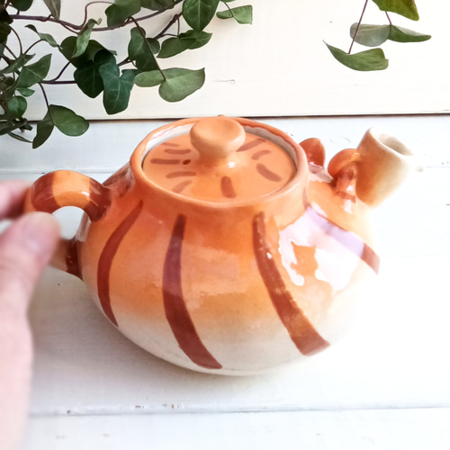茶トラ猫ティーポット450ml 動物の陶器 受注制作 ポット・急須