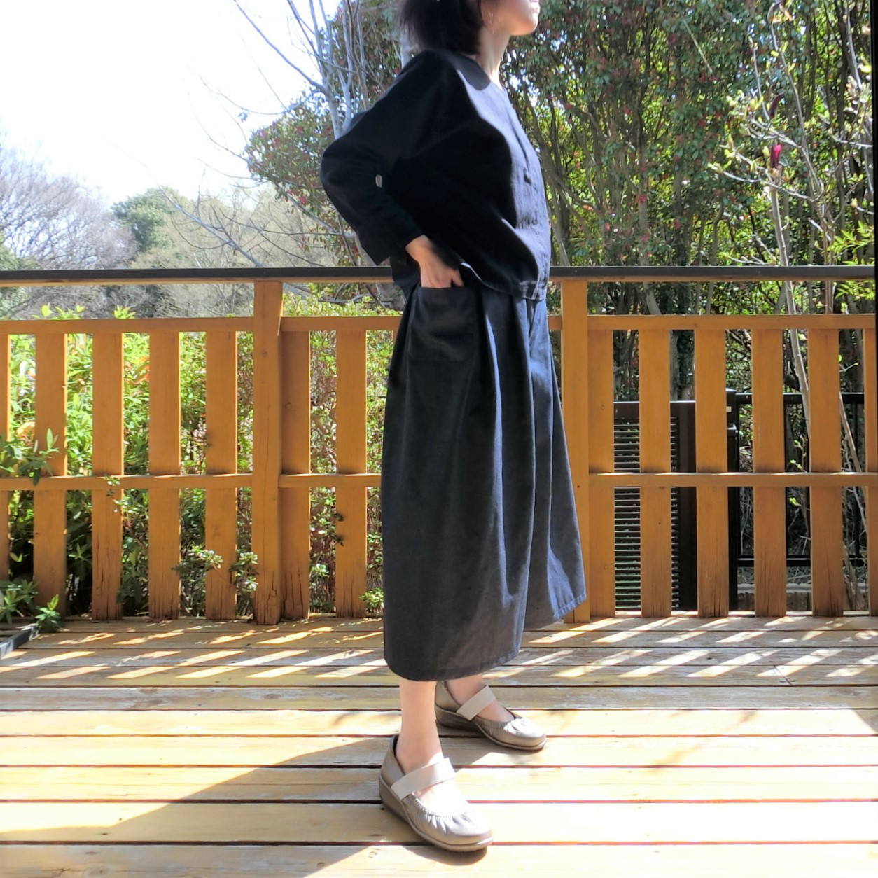 受注【ﾎﾟﾘ混デニム（薄手）】タック ロング キュロット　ゆったりガウチョパンツ　L-80　wｺﾞﾑ