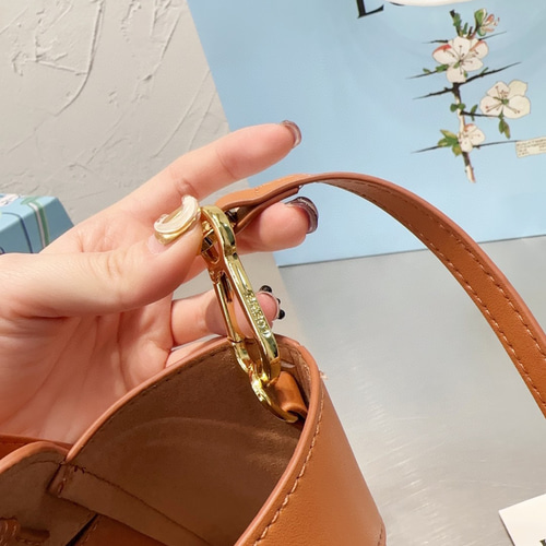 LOEWE クリア ショルダーバッグ 楽天市場】クリア（ブランドロエベ）（レディースバッグ｜バッグ