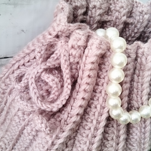 パール持ち手 ／エレガント／ニットバッグ／かぎ針編み／ハンドメイド