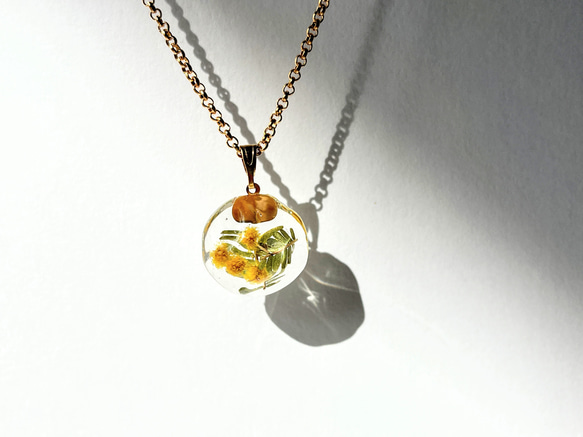 1261】レジンマトリカリアネックレスペンダントハンドメイド