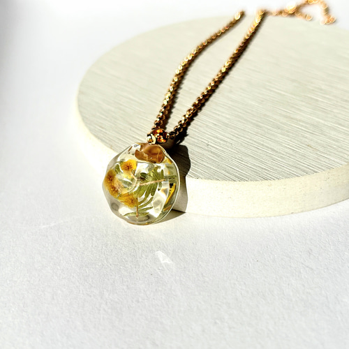 ミモザの水面ネックレス / レジン / ドライフラワー ネックレス  