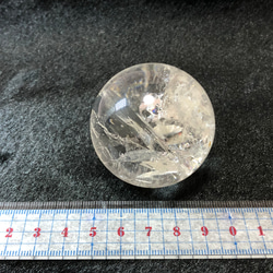 ヒマラヤ産水晶丸玉　48ミリ　165g 14枚目の画像